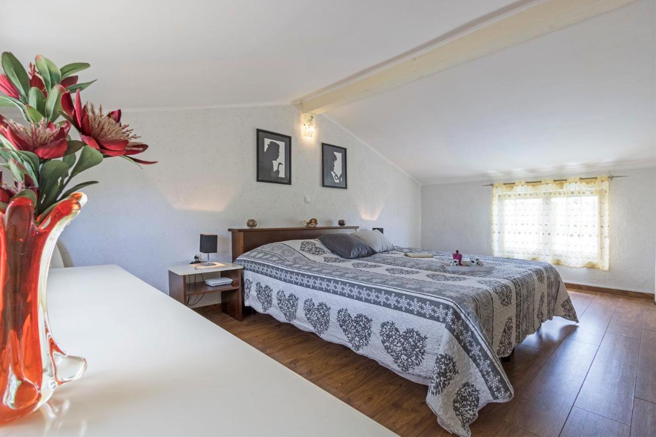 Villa Karina Tar Tar-Vabriga Екстериор снимка