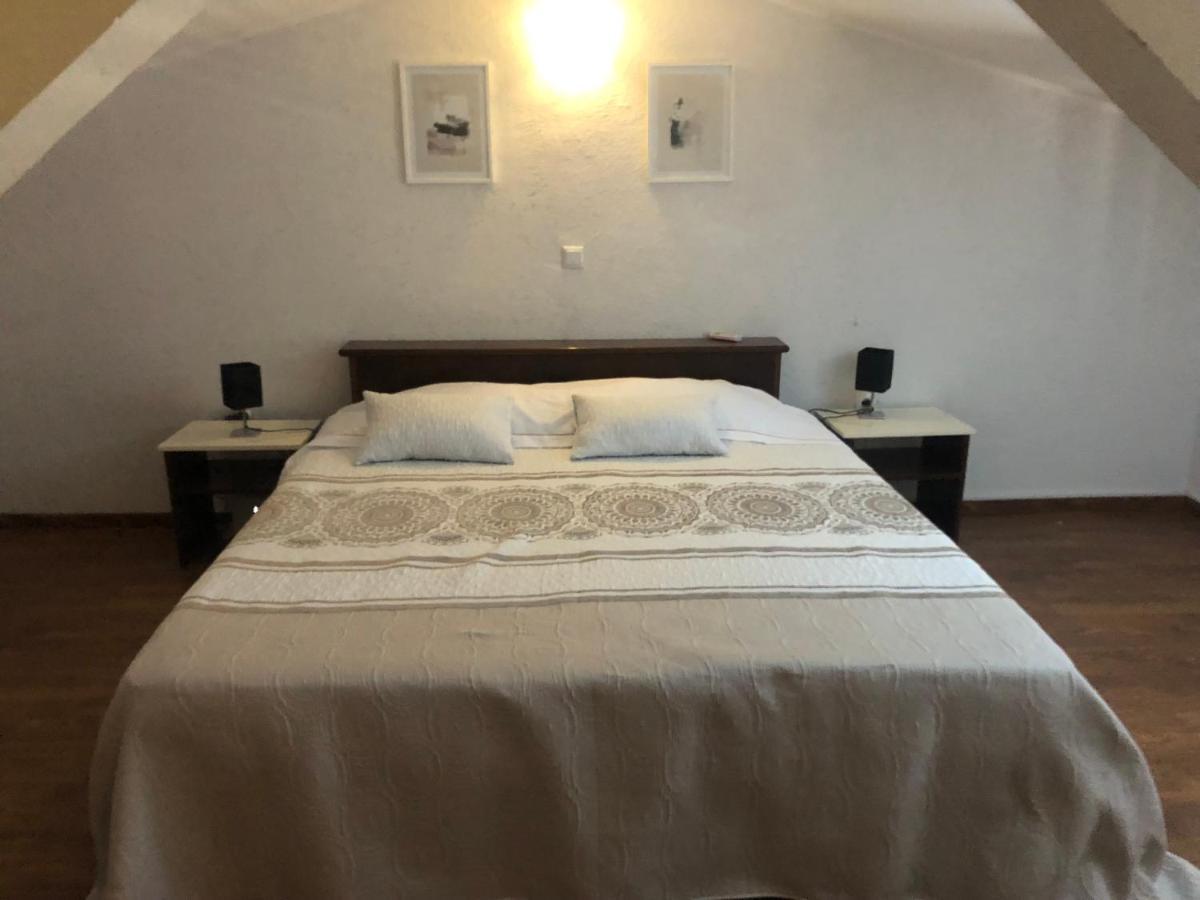 Villa Karina Tar Tar-Vabriga Екстериор снимка